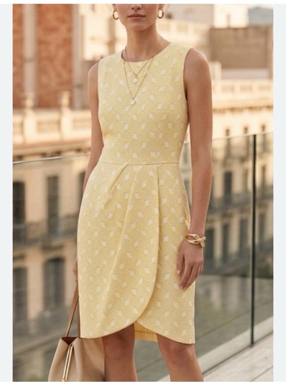 The Limited Pale Yellow Tulip-Hem embroidered Dress 6 nwot